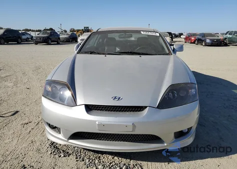2005 Hyundai Tiburon Gt from USA, damaged, VIN KMHHN65F45U174430